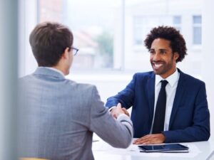 Ace Your Job Interview with Positivity and Friendliness