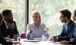 How Mid-Level Managers Can Influence Upwardly: A Guide for Job Seekers